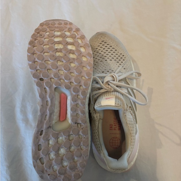 Adidas Women's Neutral Running Shoes with Pink Accents - Picture 4 of 5